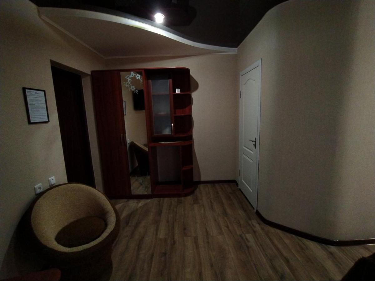 Mini-Hotel & Spa Melitopol Bagian luar foto